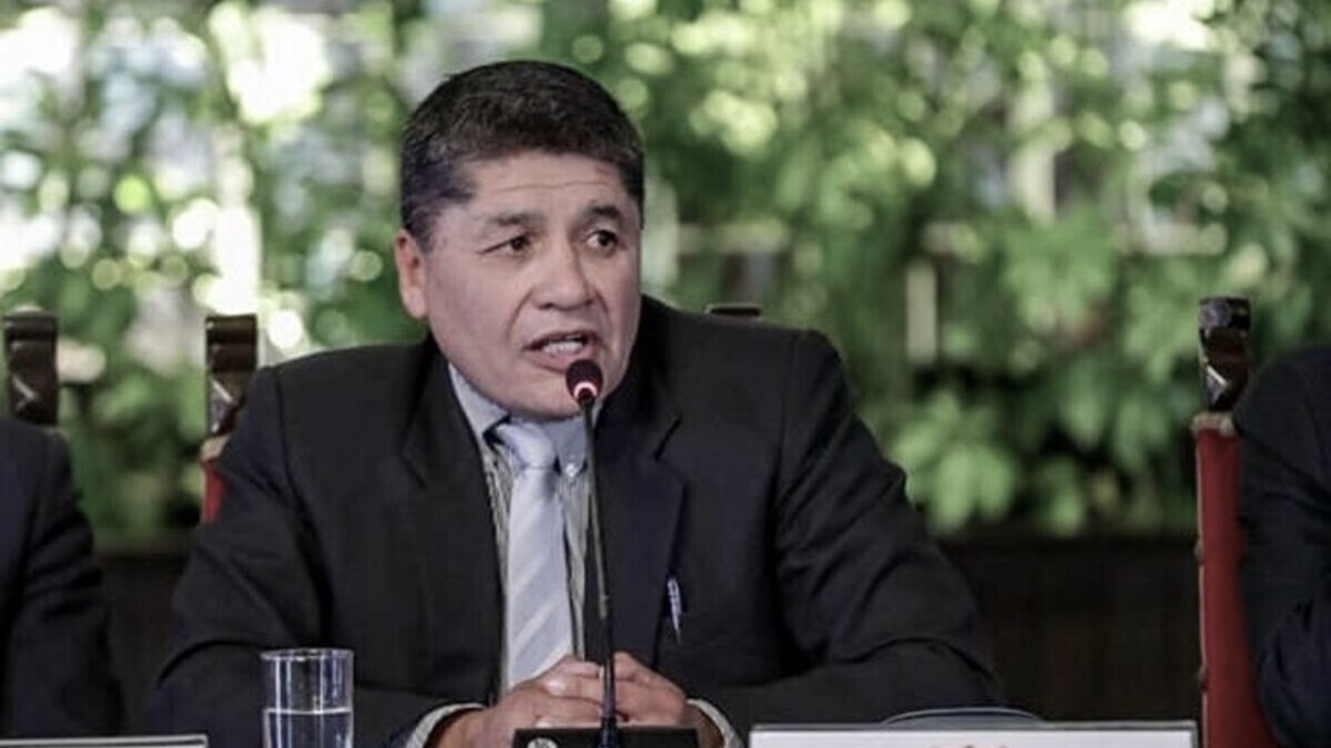 Alcalde de Arequipa amenaza demandar a radio Exitosa con reparación civil de S/.3 millones