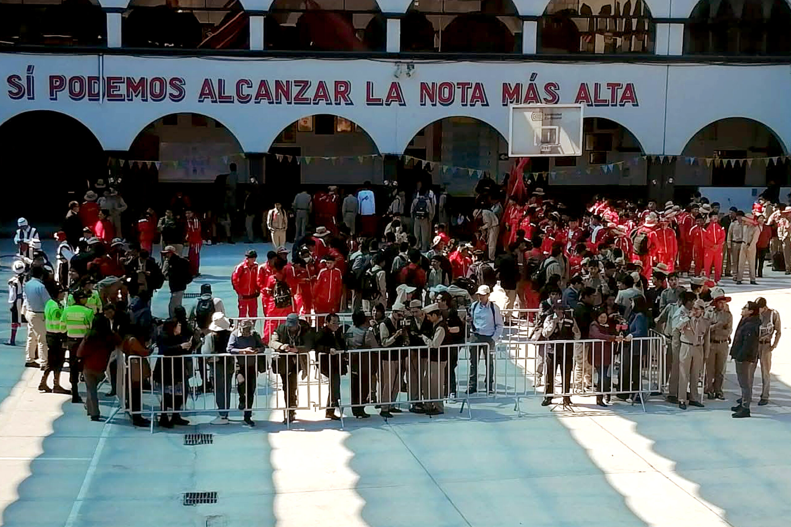 Cusco: nuevo episodio de encierro a periodistas durante actividad oficial del Ejecutivo